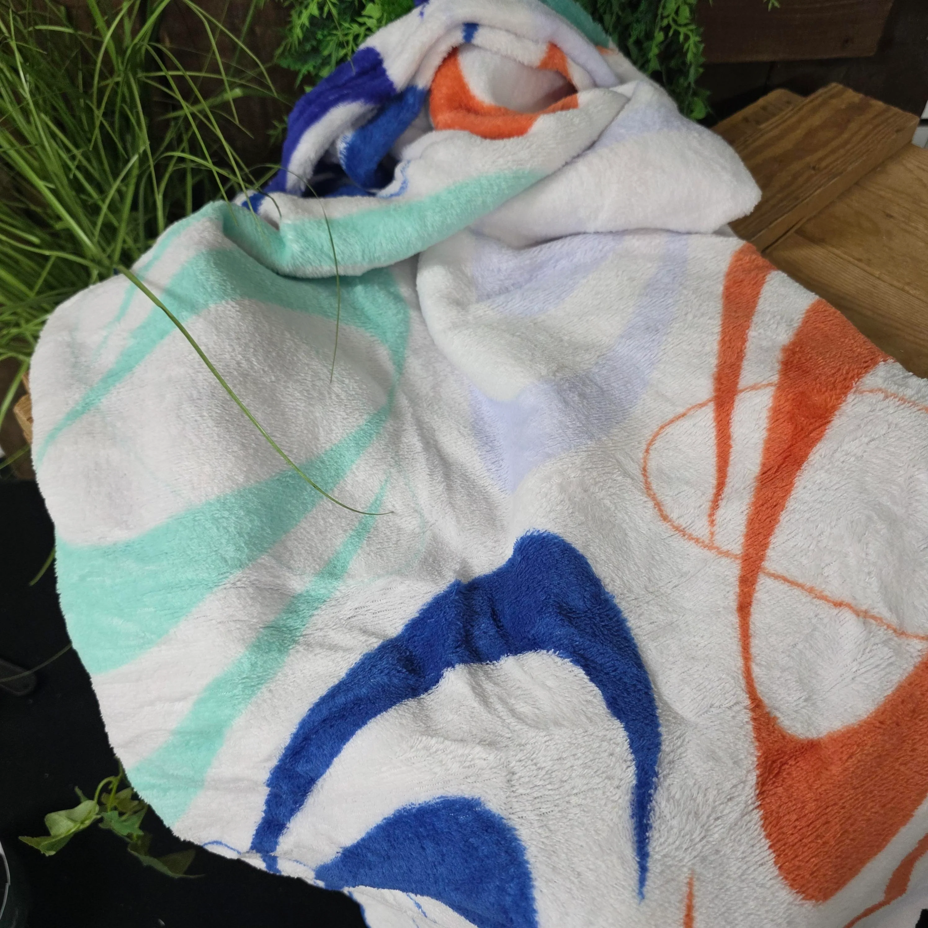 Thorpe Park Fleece Blanket - Image 2
